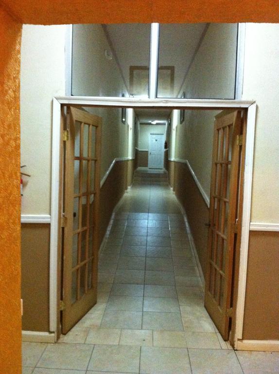 Executive Airport Hotel Entebbe Buitenkant foto