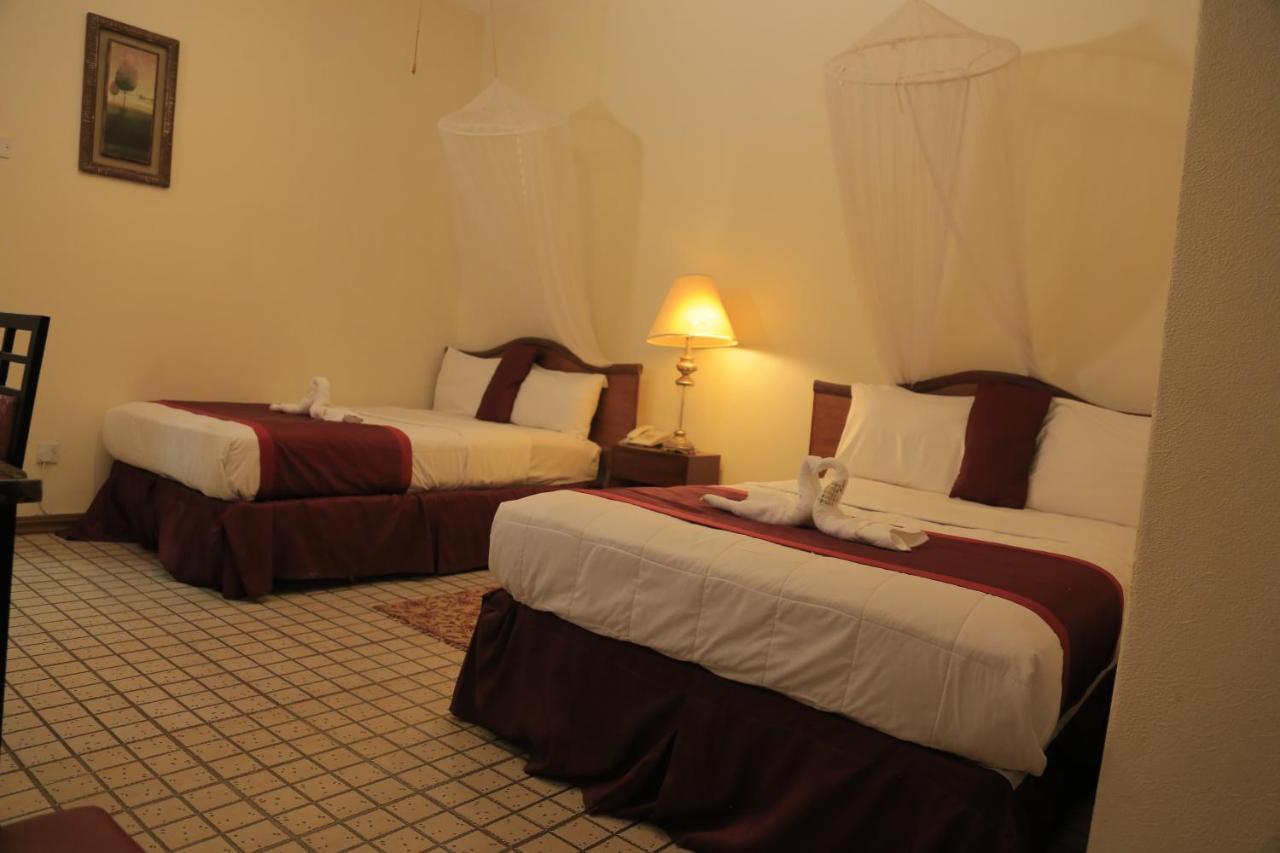 Executive Airport Hotel Entebbe Buitenkant foto