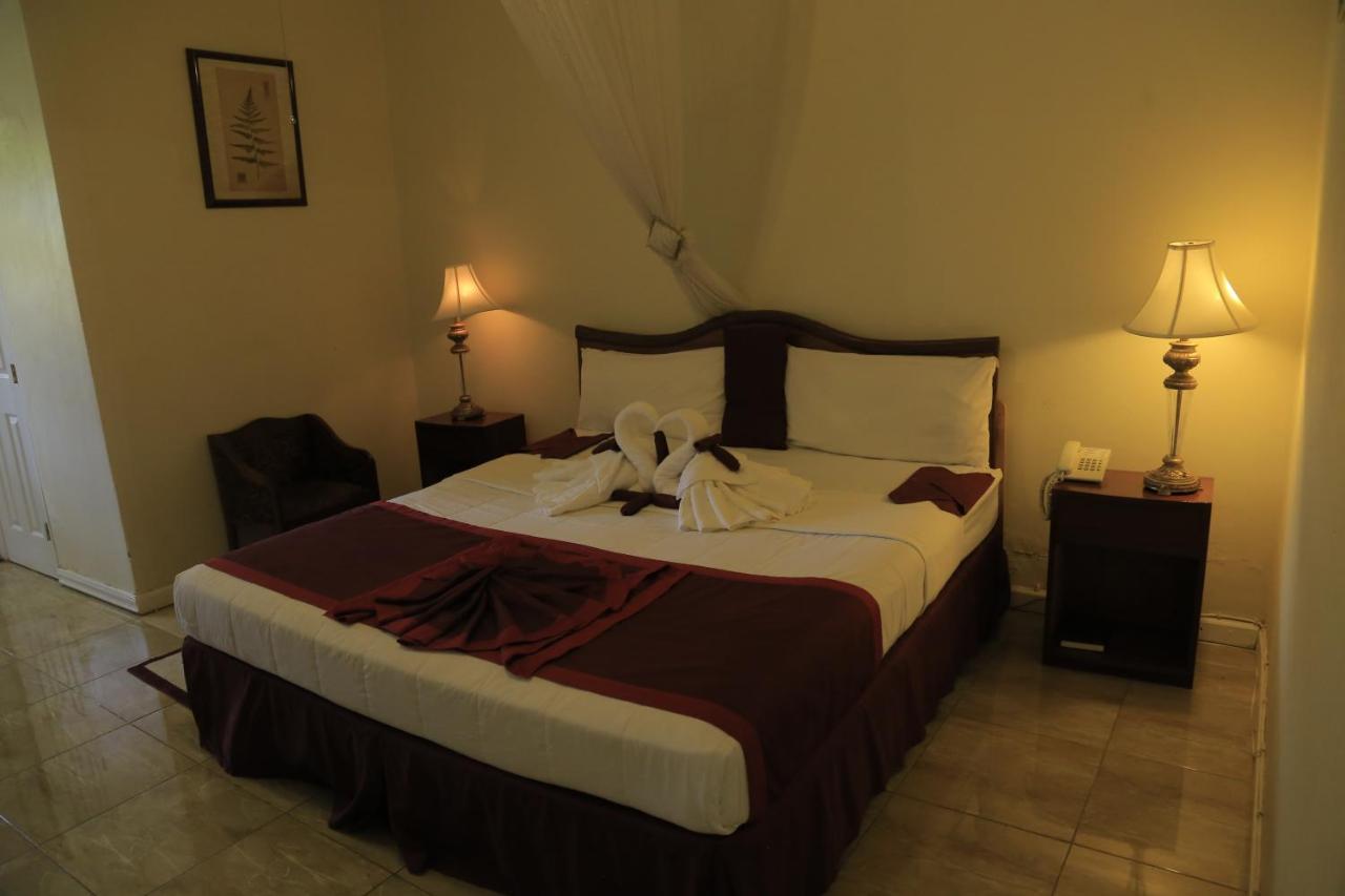 Executive Airport Hotel Entebbe Buitenkant foto